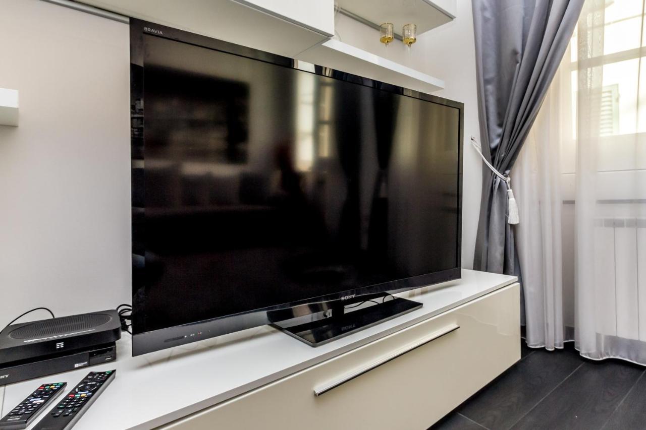 Elegant House Via Pia Apartment Савона Екстериор снимка